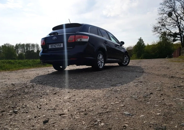 Toyota Avensis cena 33500 przebieg: 196000, rok produkcji 2011 z Sierpc małe 466